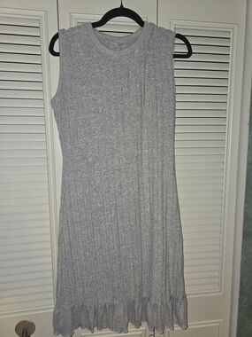 Sleeveless Rib Knit Midi Dress in Light Gray